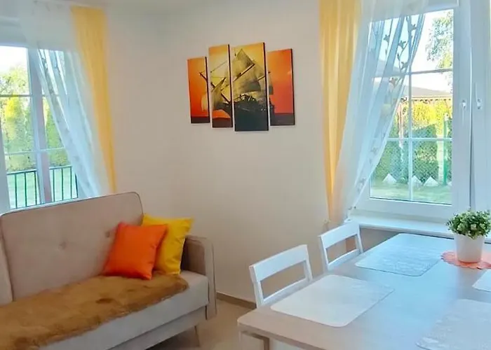 Casa de Férias Dom Letniskowy - Do 10 Osób Dźwirzyno